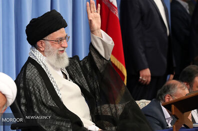 اجرای زنده سرود ارغوان در حضور رهبر معظم انقلاب