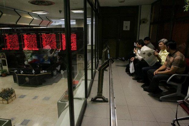 ارزش معاملات بورس تبریز از ۹۶۳ میلیارد ریال گذشت