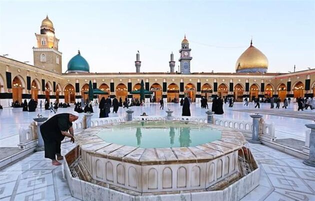 نخستین کسی که مسجد کوفه را بنا کرد که بود؟