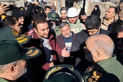 فرمانده کل سپاه برای دومین بار به مناطق زلزله‌زده خوی رفت