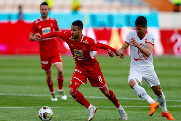 بازی پرسپولیس و فولاد با تاخیر برگزار می شود