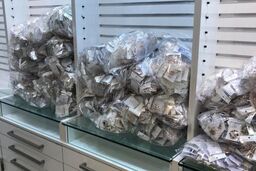 کشف زیور آلات قاچاق در پوشش شرکت ابزارآلات صنعتی
