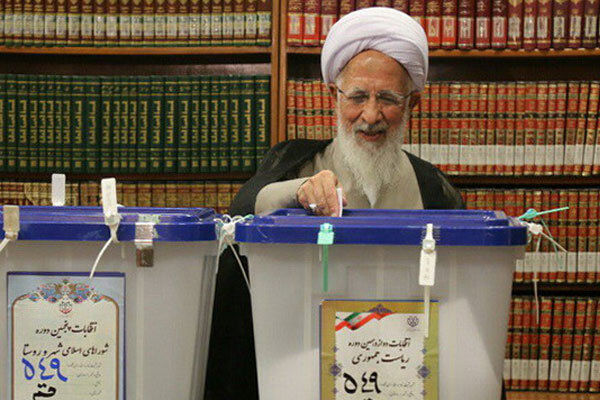 شرکت در انتخابات عبادت است/ تأکید بر توجه به اشتغال و رفاه مردم