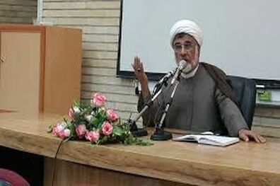  جلیلی هیچ فرقی با احمدی‌نژاد ندارد