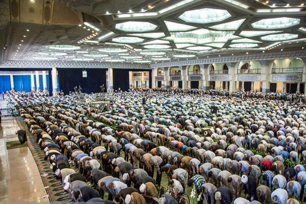 تنفیذ نماد مشروعیت الهی و تحلیف نماد همبستگی قوا و تعهد به مردم است