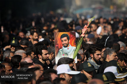 تشیع پیکرهای مطهر 135 شهید گمنام دوران دفاع مقدس