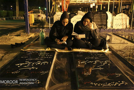 شب بیست و یکم ماه مبارک رمضان در جوار شهدای مدافع حرم اهواز