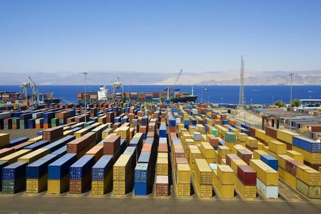 صادرات مشتقات مایع نفت و گاز مظروف با ارایه تعهد امکان‌پذیر شد