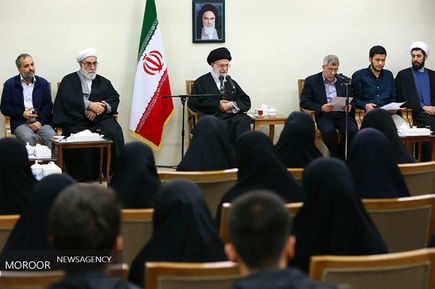 دیدار نخبگان و دانشجویان بسیجی مدال‌آور دانشگاه صنعتی شریف با مقام معظم رهبری