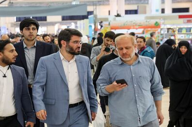 عکس/ میثم مطیعی در نمایشگاه کتاب
