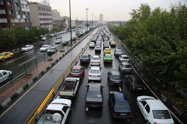 اتوبان شهید بابایی گرفتار ترافیک سنگین