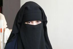 پوشش برقع در بلغارستان ممنوع شد

